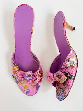 Gucci Flora Satin Bow Mule Heels Pink Cyclamen Floral Sandals US 9 Vintage Y2K